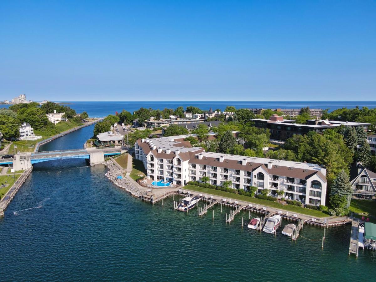 228 Edgewater Inn 沙勒沃伊 外观 照片